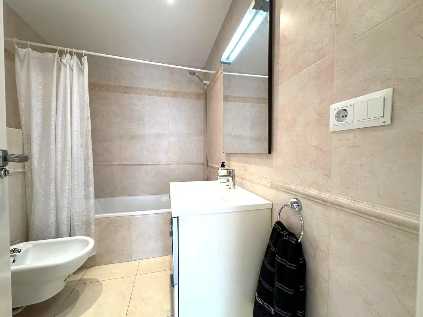 Baño de Planta baja de alquiler en Campello Playa