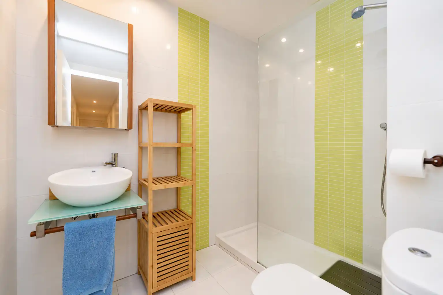 Baño de Piso en venta en Pozuelo de Alarcón con Aire acondicionado, Calefacción y Jardín privado