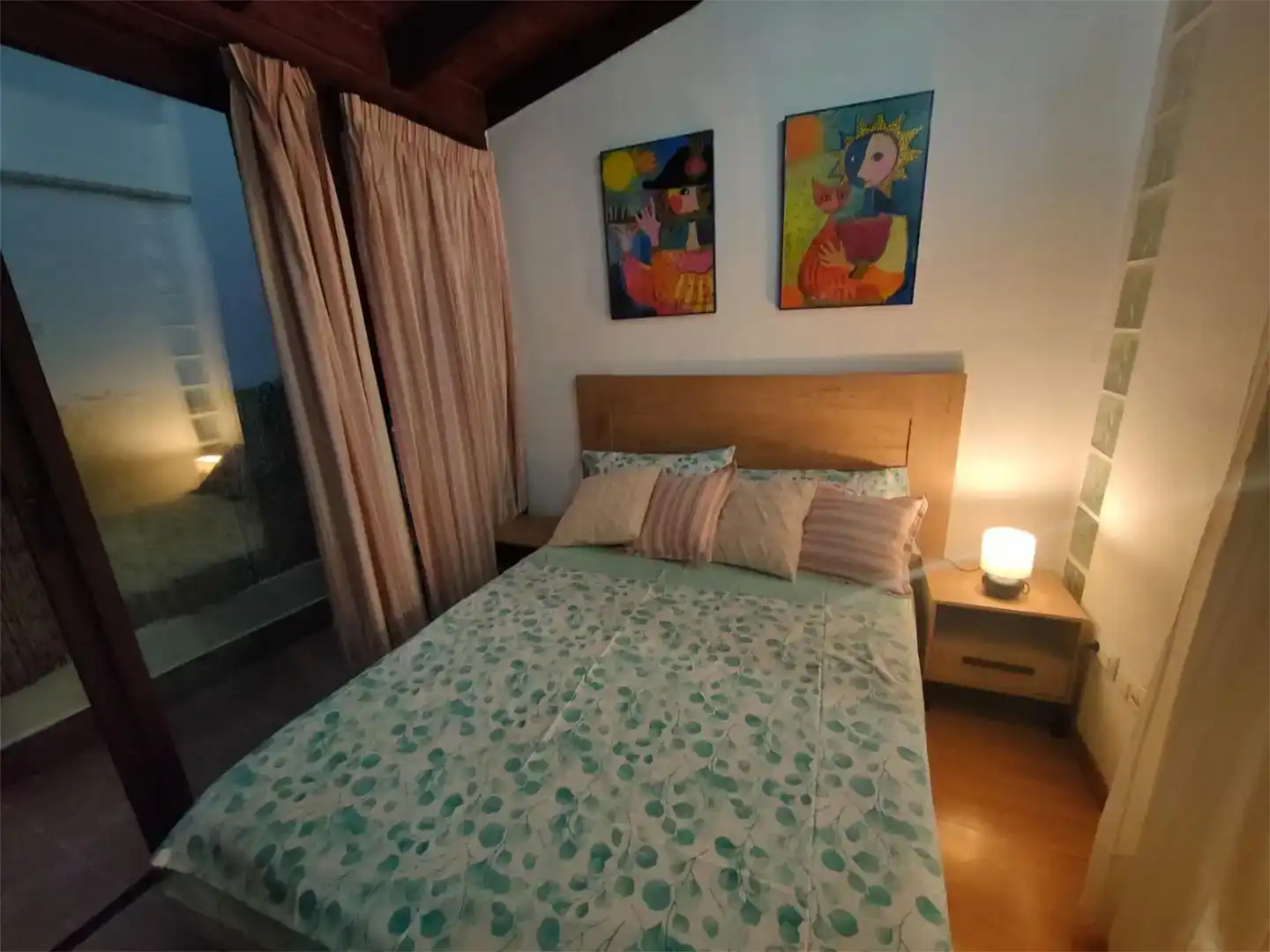 Dormitori de Apartament en venda en  Granada Capital amb Aire condicionat i Balcó