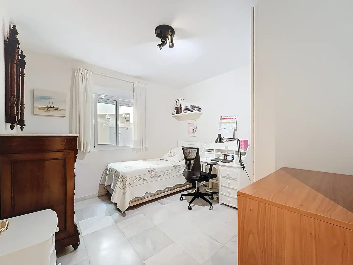 Bedroom of Flat for sale in Málaga  with Air Conditioner, Terrace and Community pool