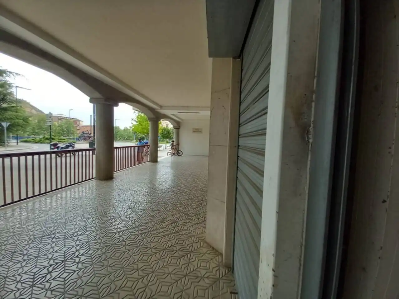 Local comercial en venda a Calle Maria Moliner, imagen 4
