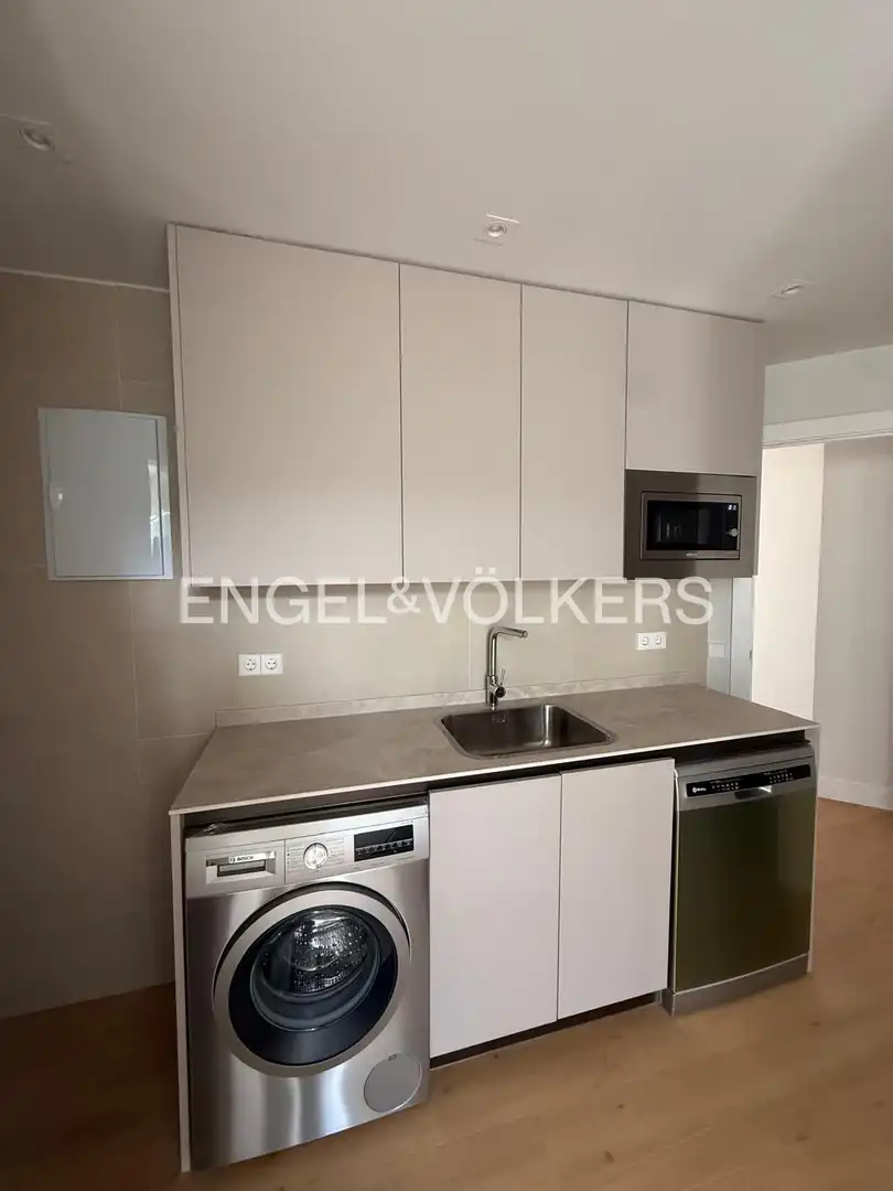 Kitchen of Flat for sale in Madrid  with Air Conditioner, Heating and Terrace