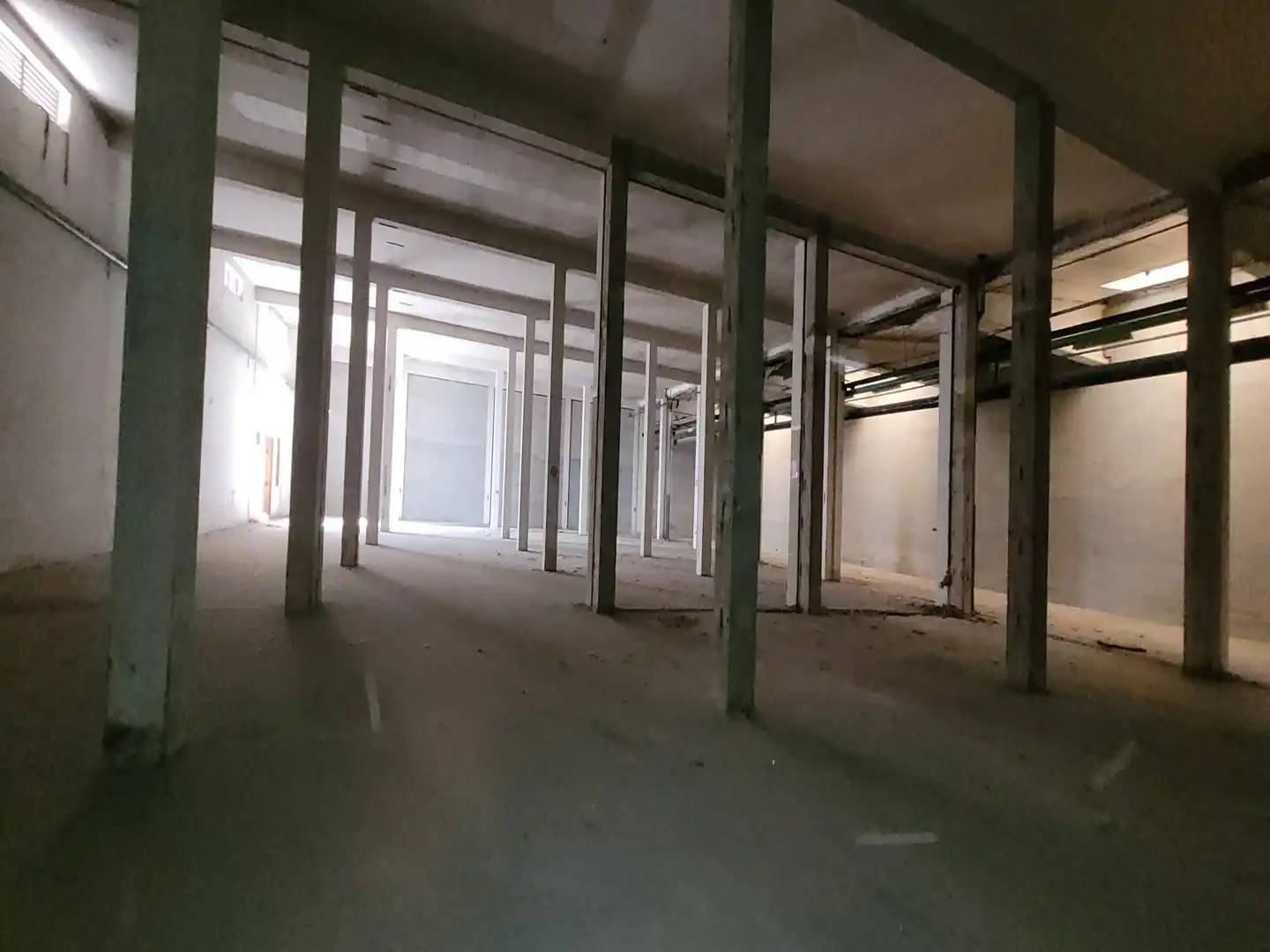 Industrial building for sale in PG PORTAZGO 64, imagen 2