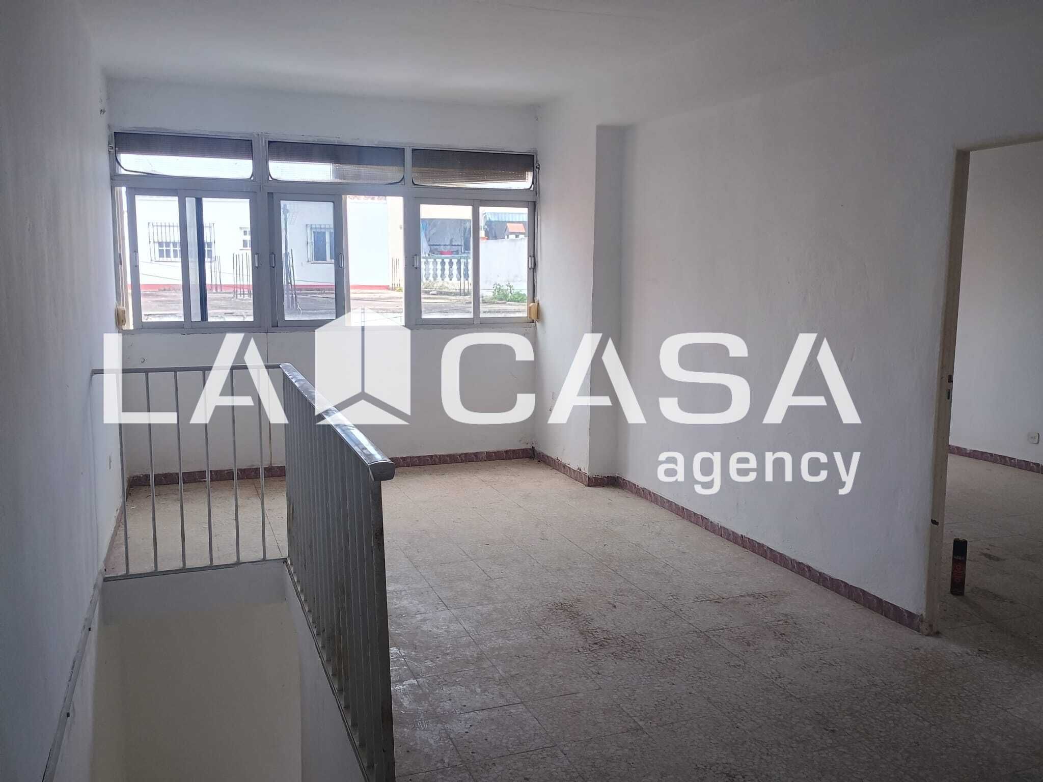 Houses for sale in Algeciras