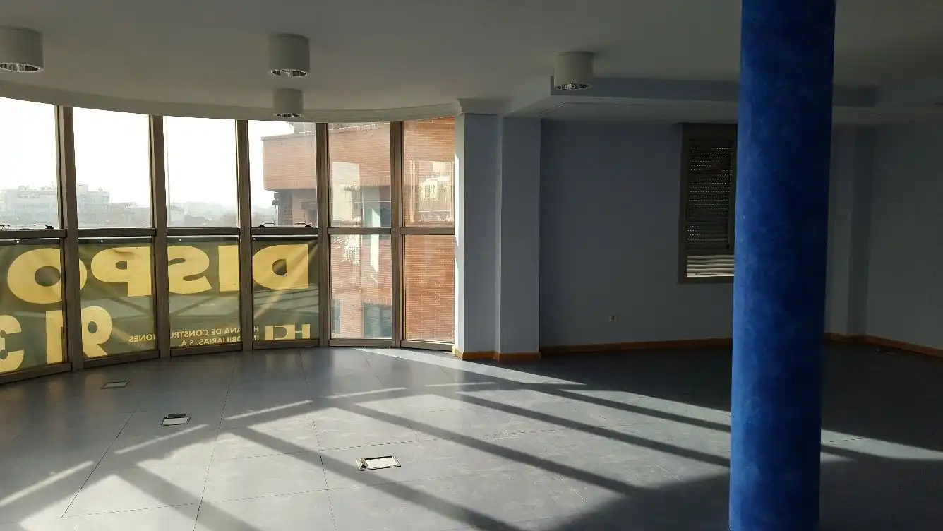 Büro zur Miete in Adelfas