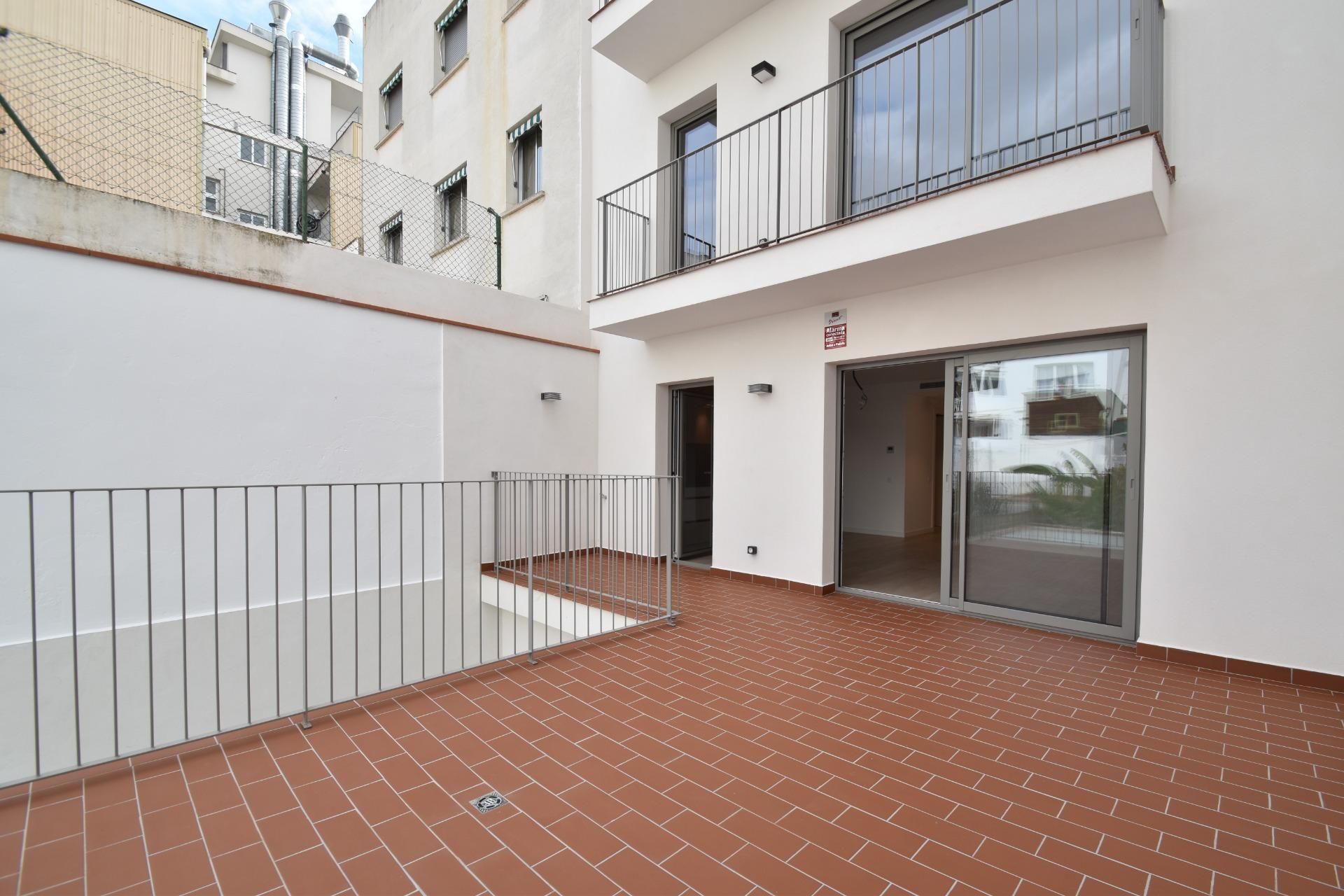 Terrace of Flat for sale in Vilanova i la Geltrú  with Parquet flooring, Terrace and Balcony