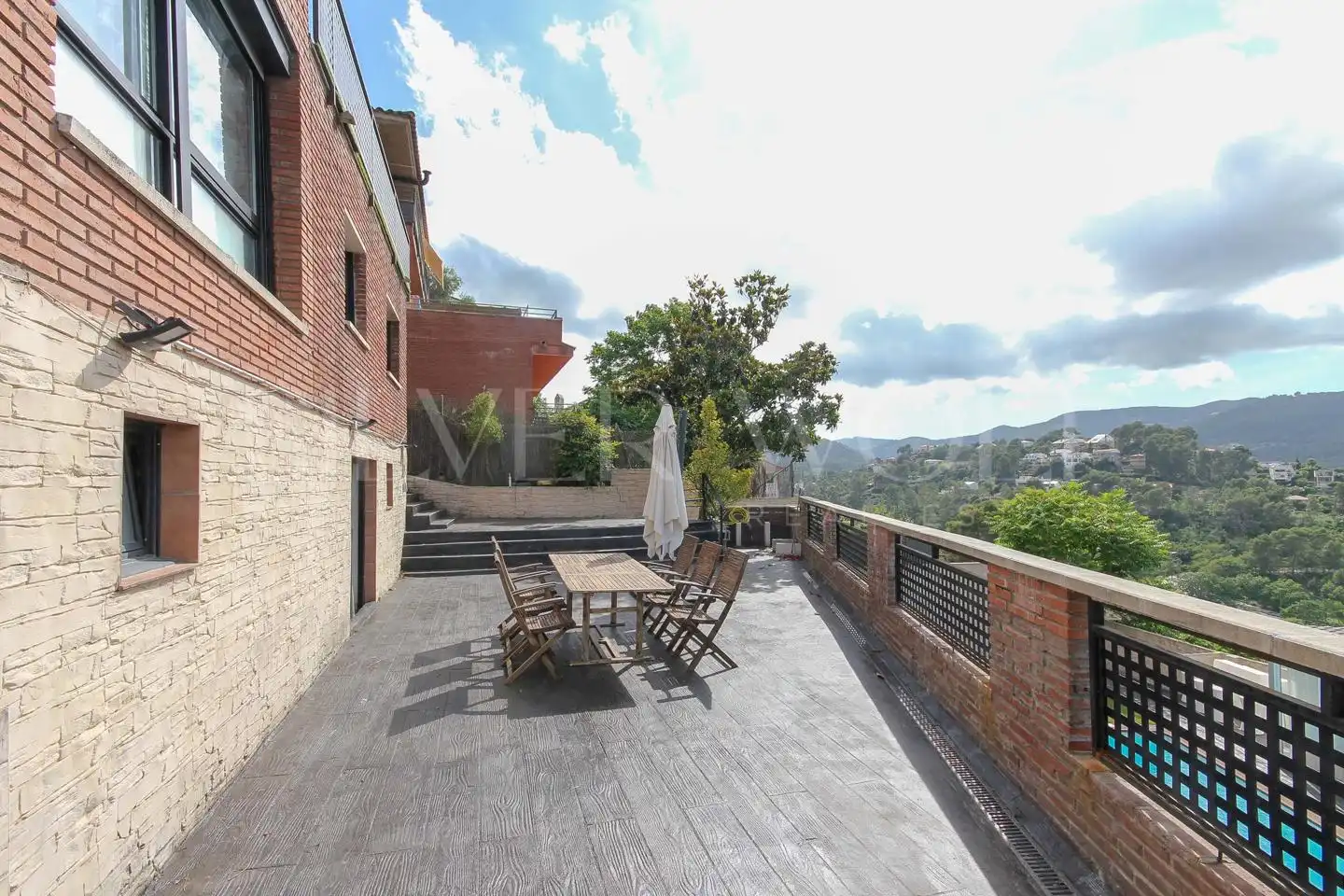 Houses for sale in Espanya, Cervelló