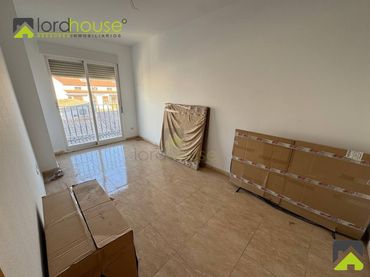 Apartament amb ascensor en venda a Calle Magallanes