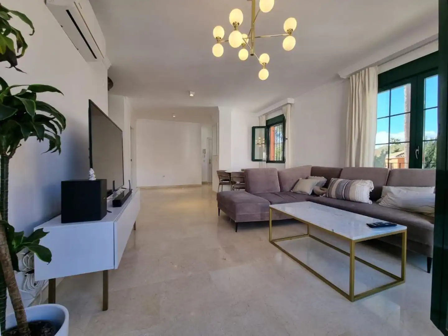 Living room of Duplexes for rent in Estepona  with Air Conditioner, Furnished and Balcony