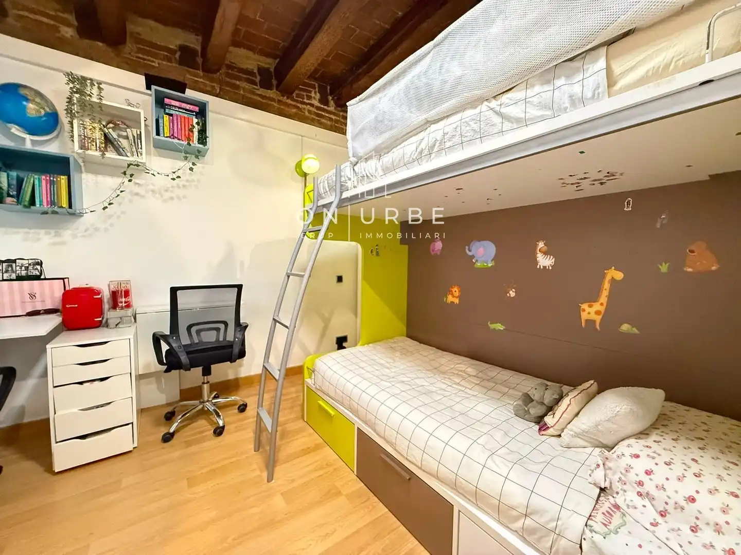 Habitación de Piso en venta en Barcelona con Aire acondicionado, Calefacción y Parquet