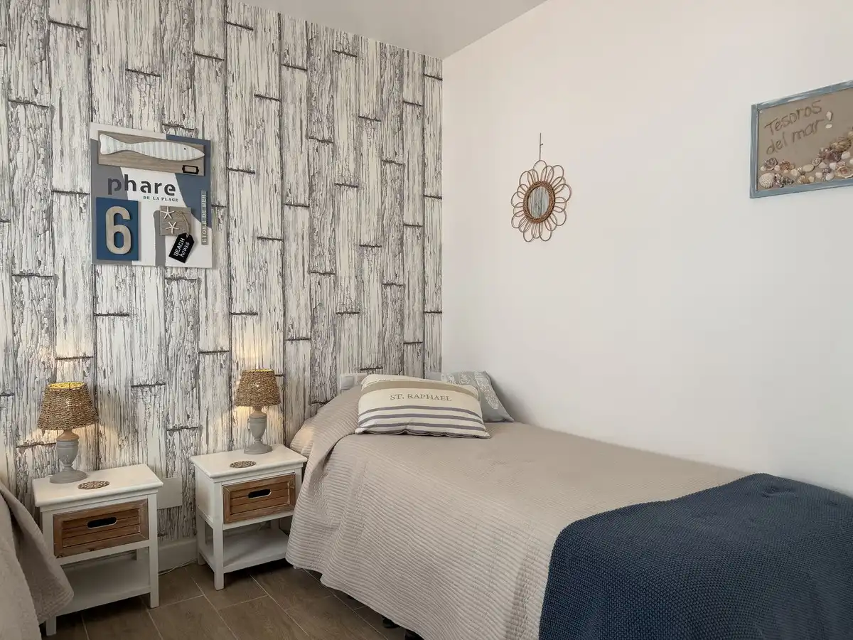 Habitación de Apartamento en venta en Marbella con Aire acondicionado y Piscina comunitaria