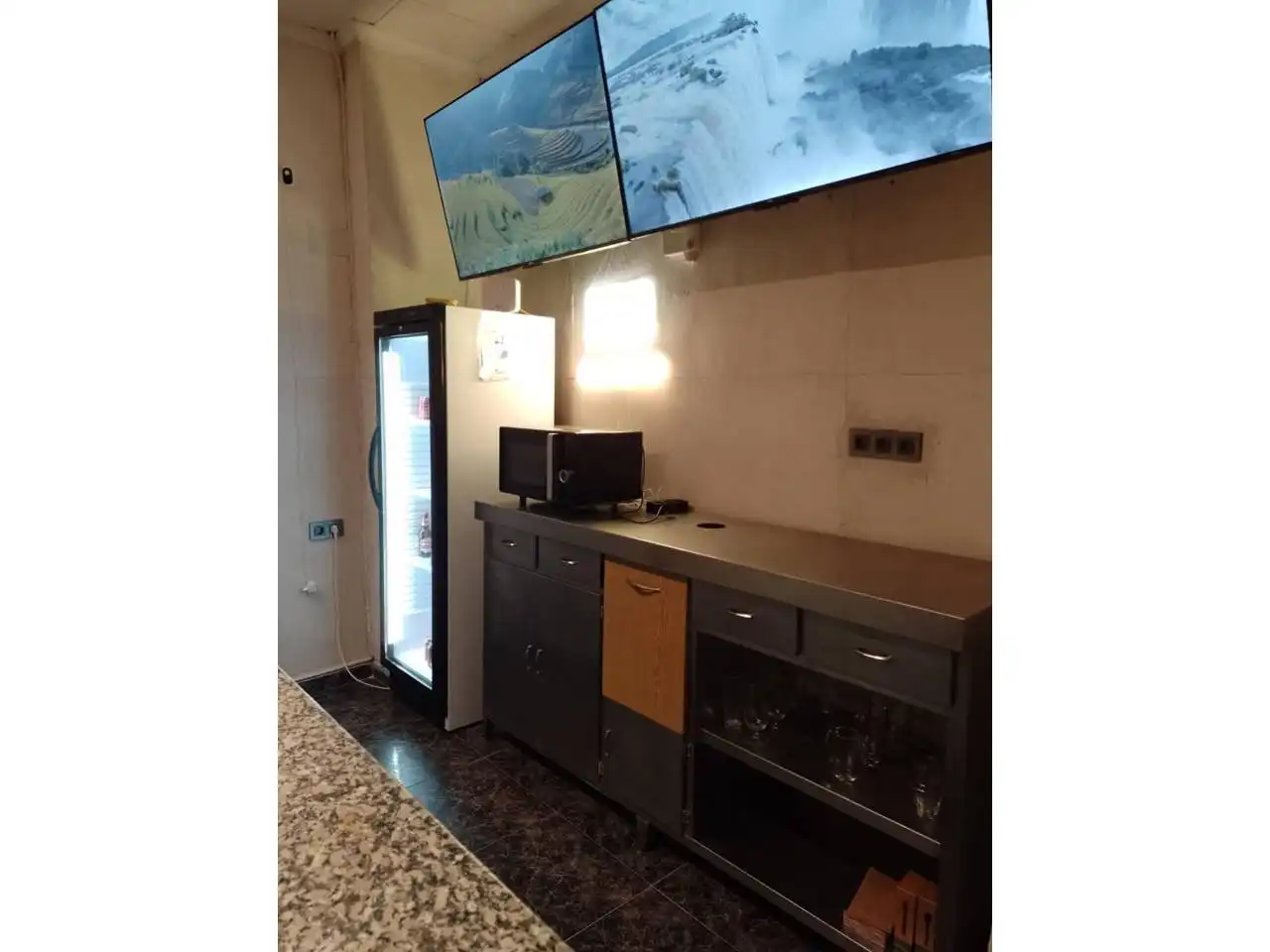 Business premises for transfer in Calle Francesc Perera 4, imagen 5