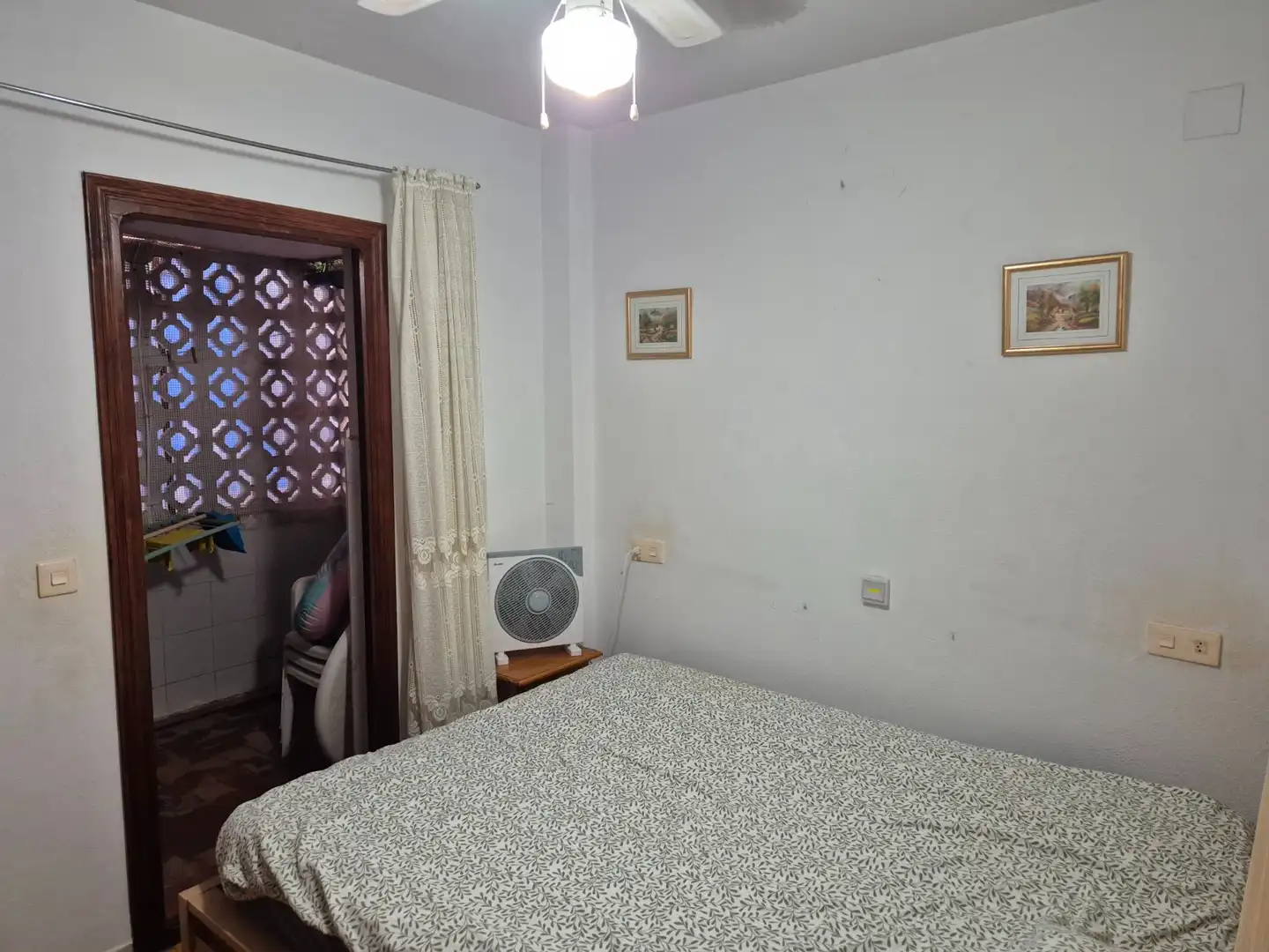 Habitación de Planta baja en venta en Torrevieja con Aire acondicionado, Terraza y Trastero