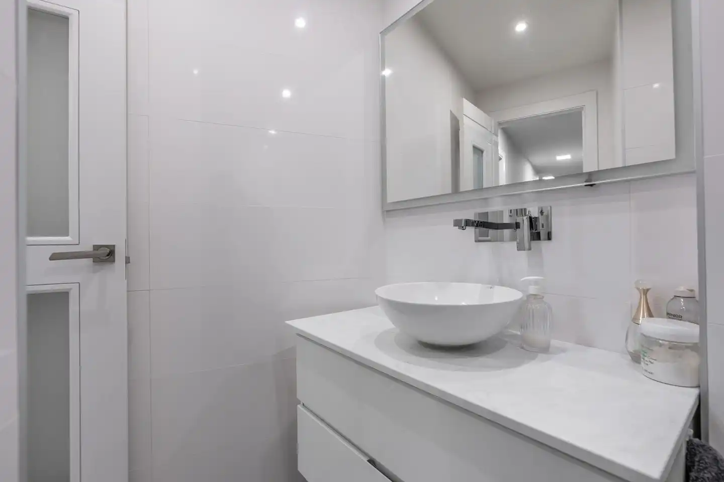 Bathroom of Flat for rent in Madrid  with Air Conditioner, Terrace and Furnished