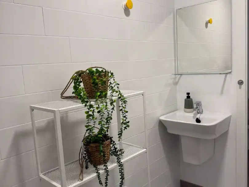 Badezimmer von Büro zur Miete in Valencia mit Klimaanlage, Internet und Alarm