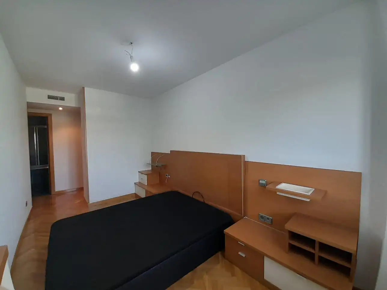 Bedroom of Flat for sale in Madrid  with Air Conditioner, Heating and Parquet flooring