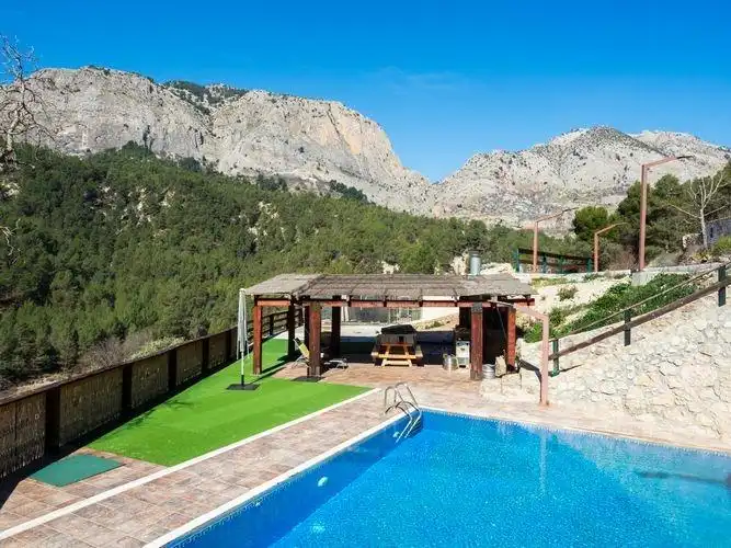 Piscina de Casa o chalet en venta en Castril con Calefacción, Jardín privado y Parquet
