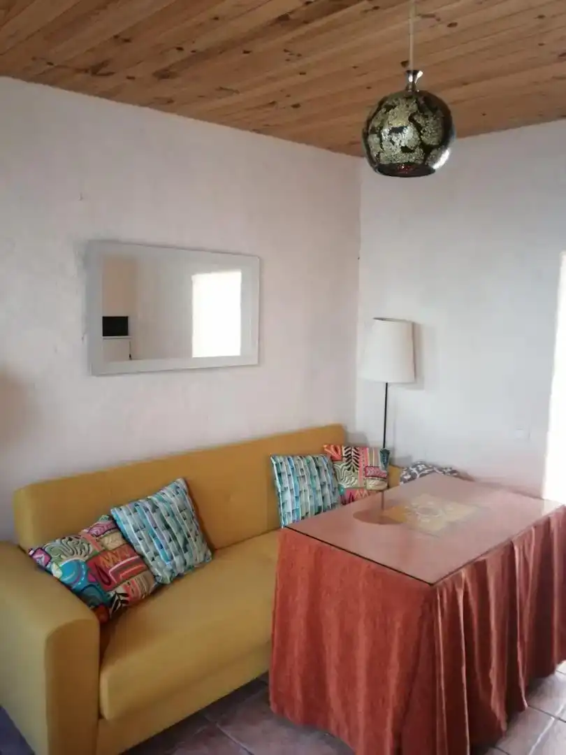 Sala d'estar de Casa adosada en venda en Frailes amb Balcó