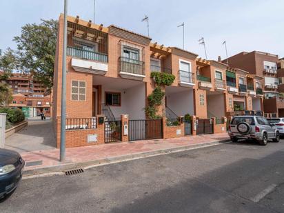 Exterior view of House or chalet for sale in  Almería Capital  with Air Conditioner and Terrace