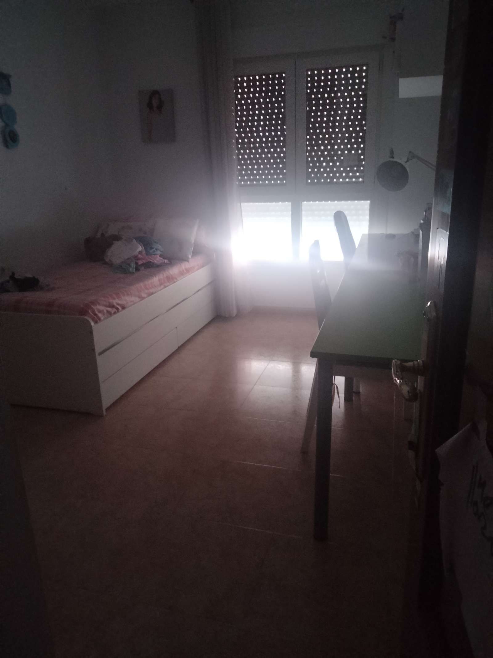 Habitación de Piso para compartir en  Almería Capital con Aire acondicionado y Terraza