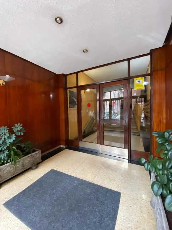 Apartament en venda en León Capital  amb Calefacció i Parquet