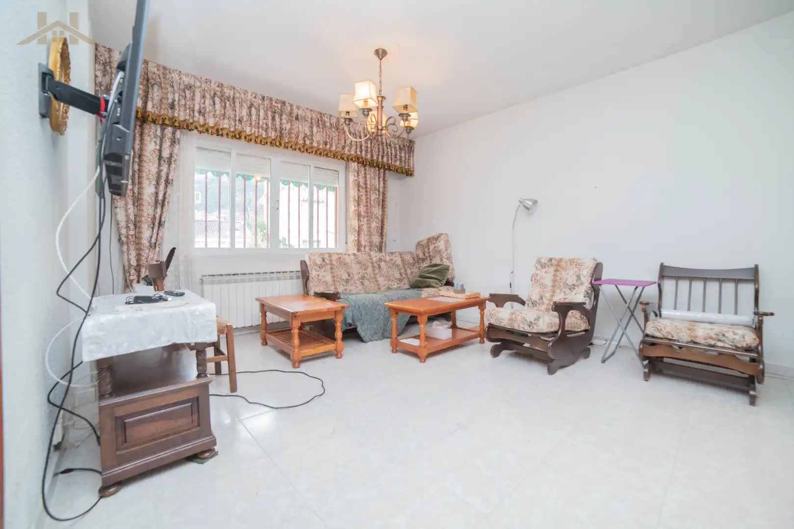 Habitación de Casa adosada en venta en El Tiemblo  con Aire acondicionado, Calefacción y Jardín privado