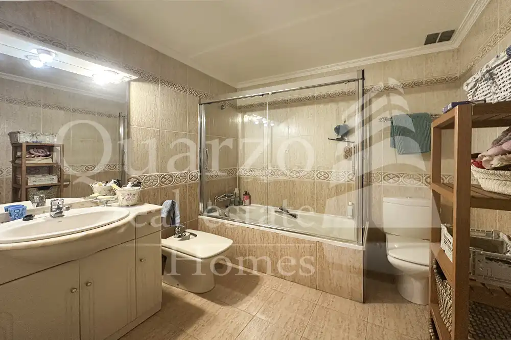 Bathroom of Houses for sale in Villaviciosa de Odón  with Air Conditioner, Heating and Private garden