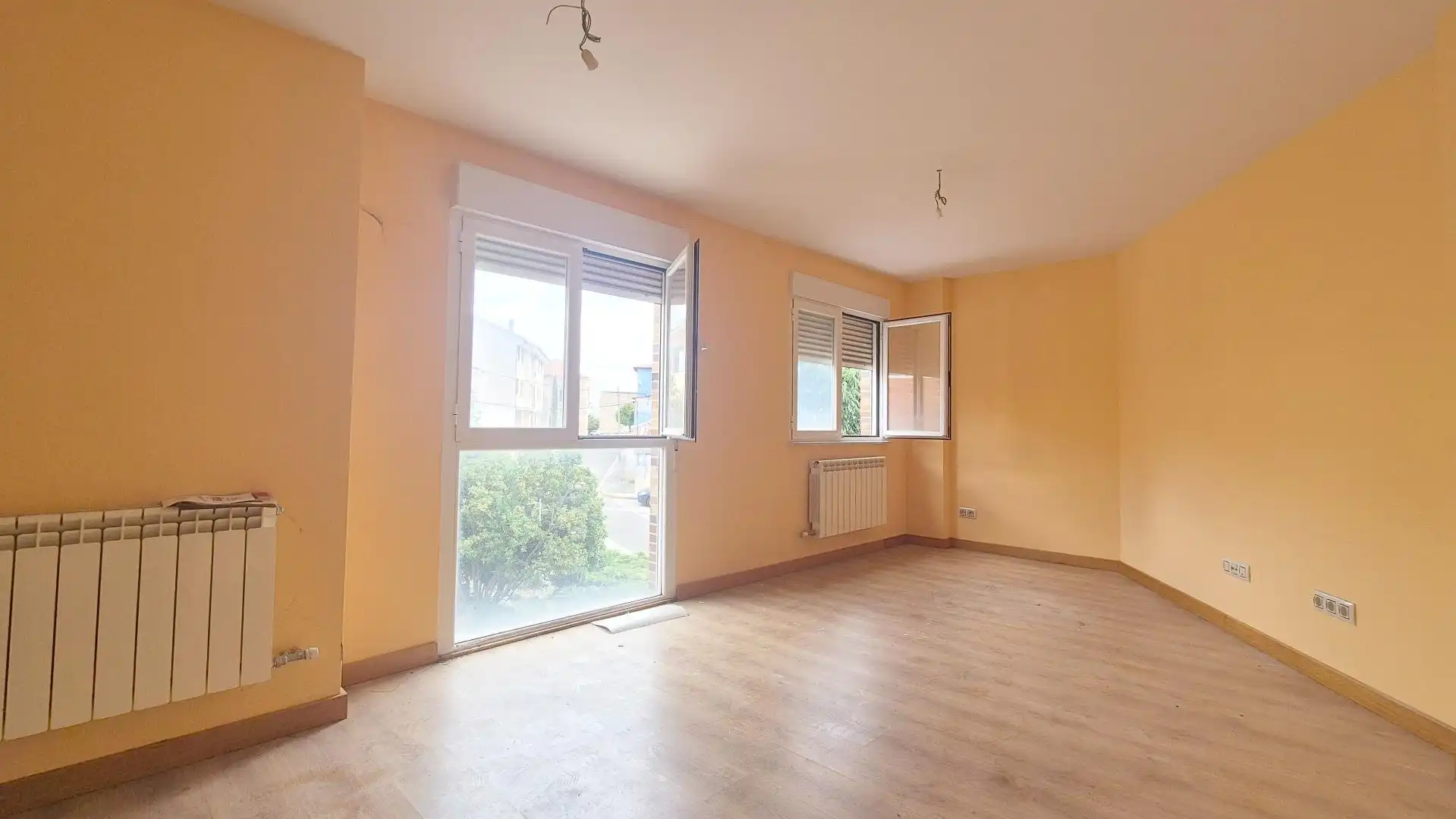 Schlafzimmer von Wohnungen zum Verkauf in San Cristóbal de la Cuesta mit Heizung