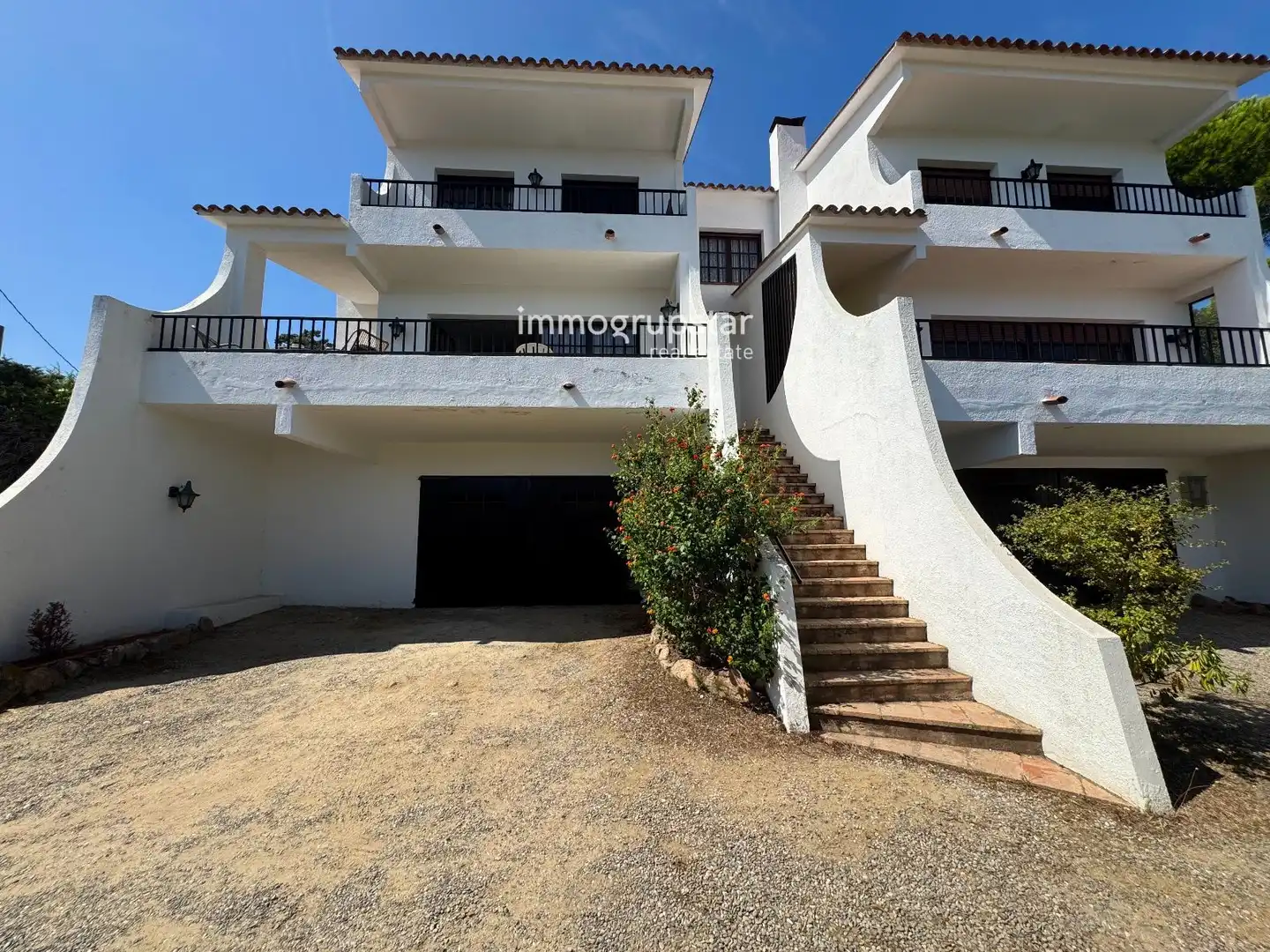 Terraced house with terrace for sale in de Narcis Monturiol, imagen 3