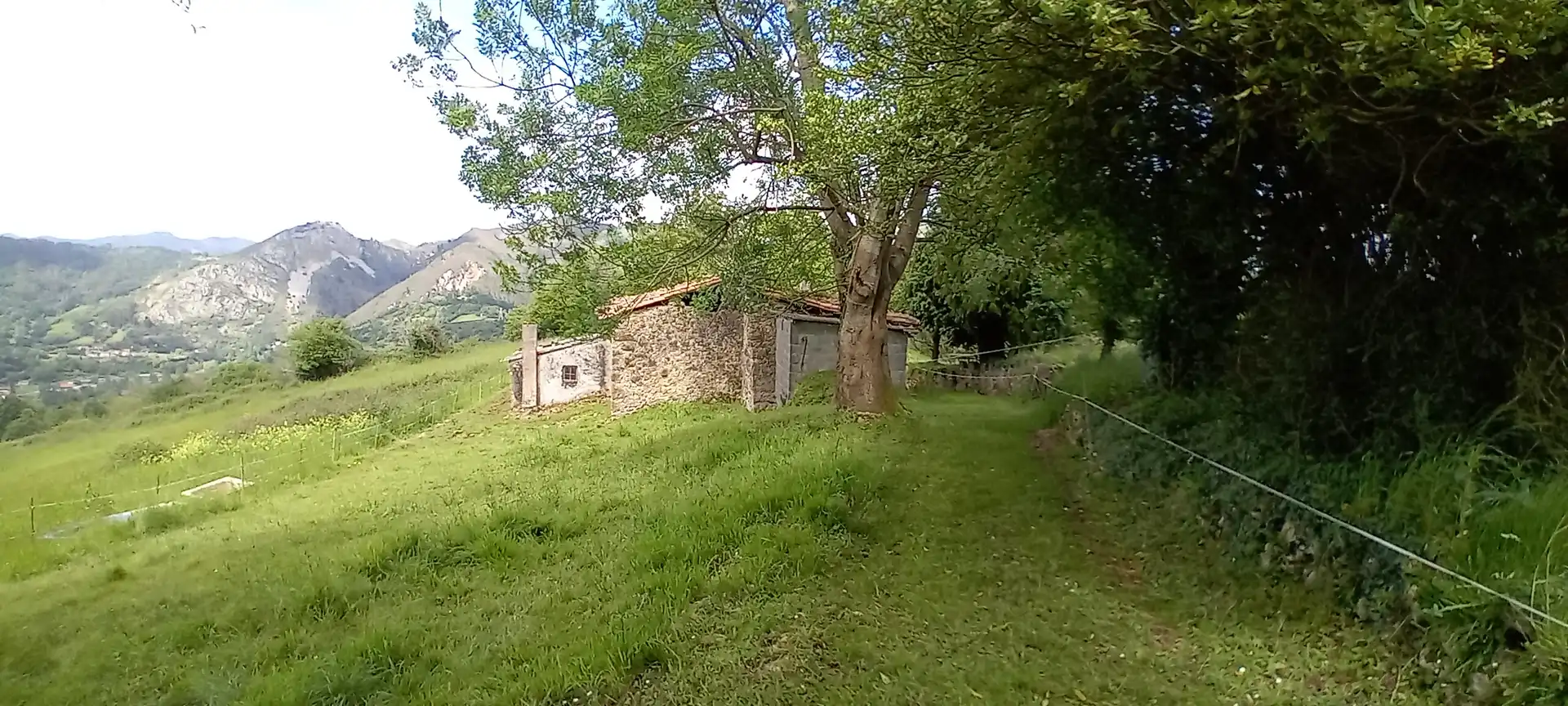 Houses for sale in Parres  with Private garden and Furnished