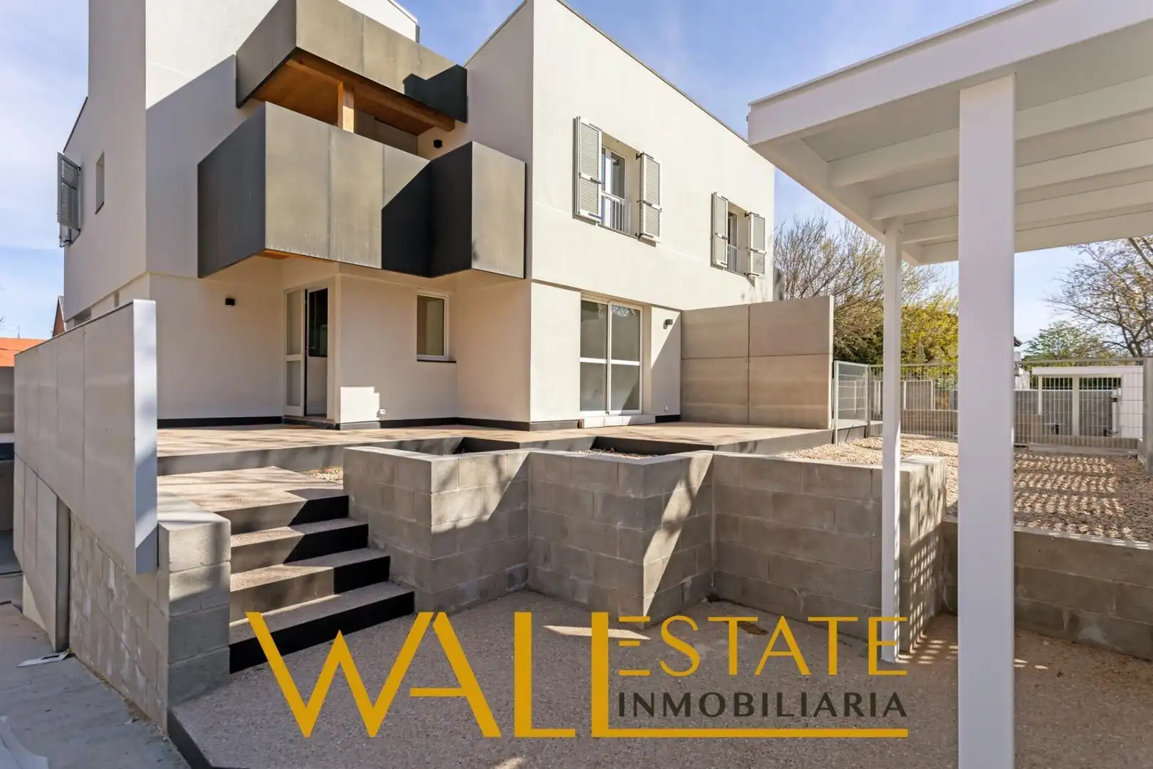 Vista exterior de Casa o chalet en venta en Madrid con Calefacción, Jardín privado y Terraza