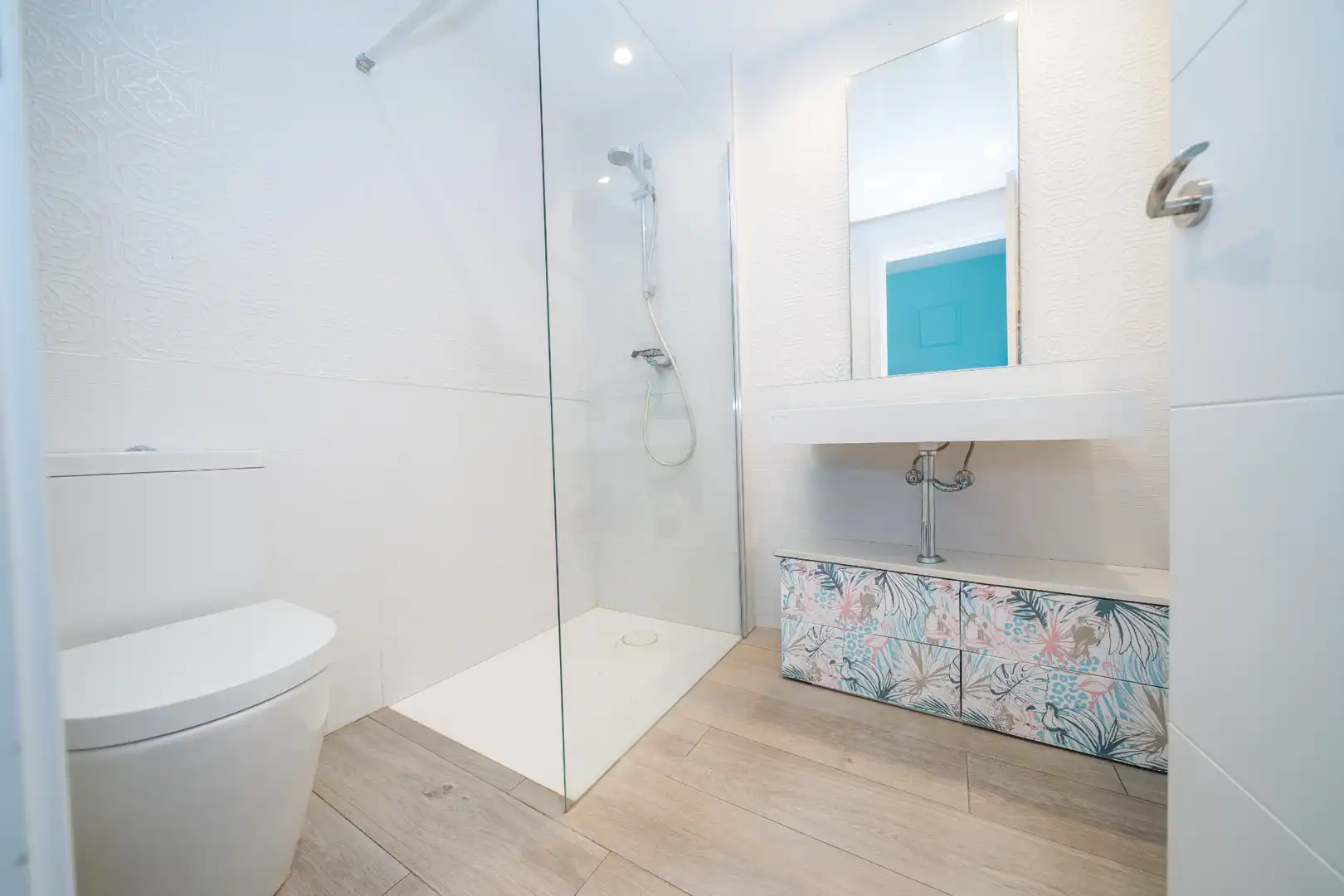 Badezimmer von Dachboden zum Verkauf in Calella mit Klimaanlage, Terrasse und Schwimmbad