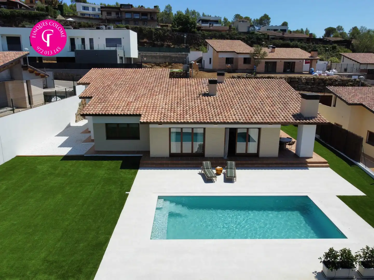 Swimming pool of Houses for sale in Sant Julià de Ramis  with Air Conditioner, Heating and Terrace