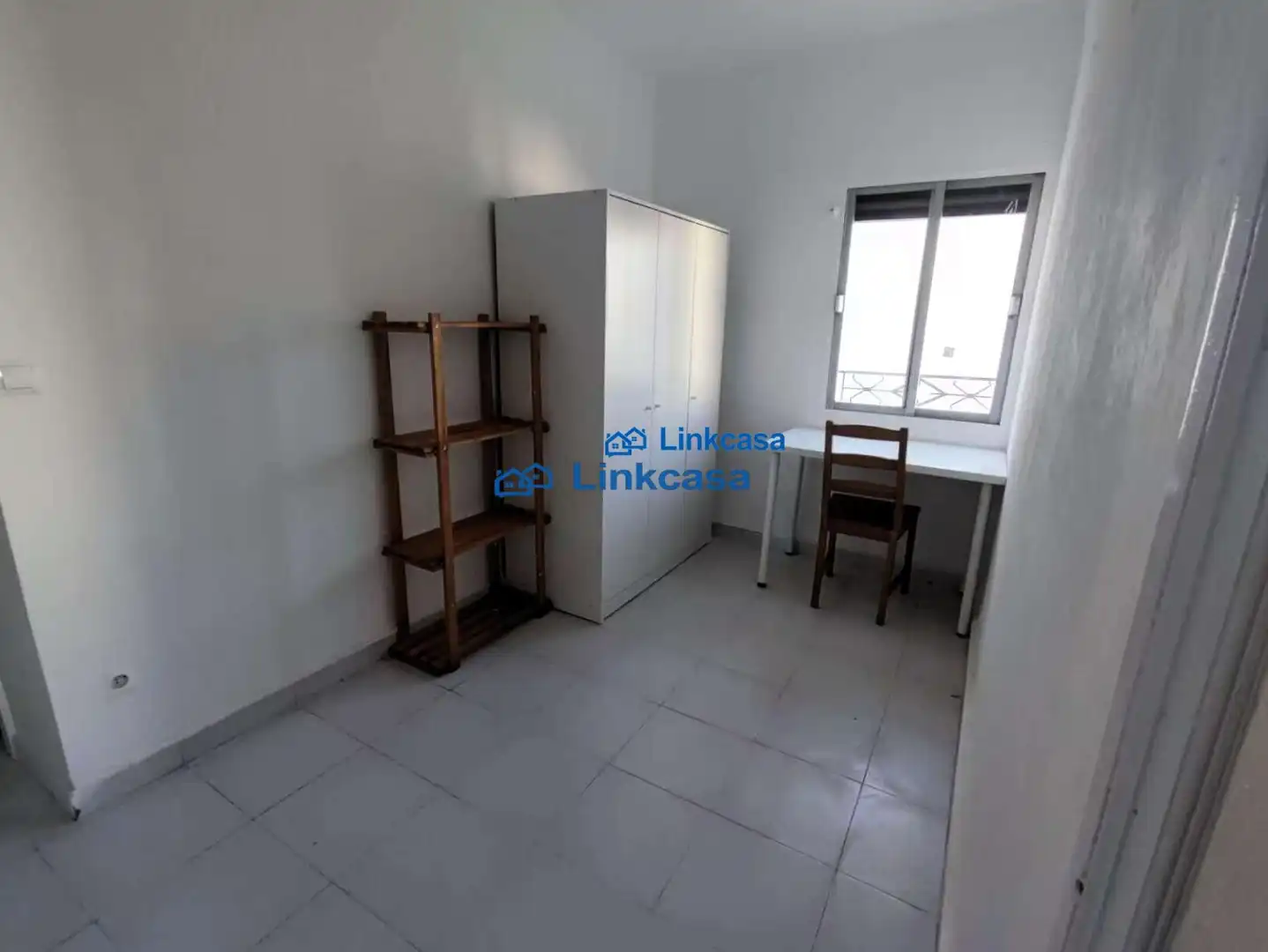 Habitación de Piso en venta en Madrid con Terraza