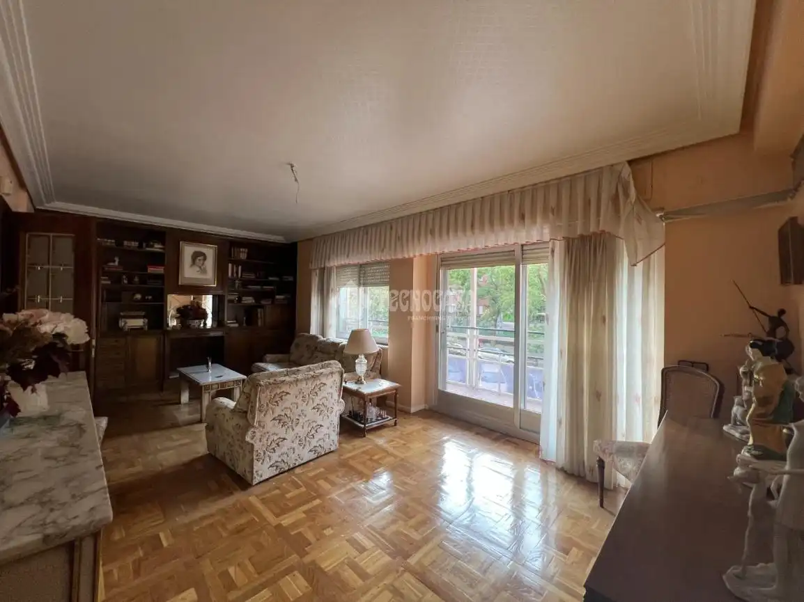 Sala d'estar de Pis en venda en Chamartín