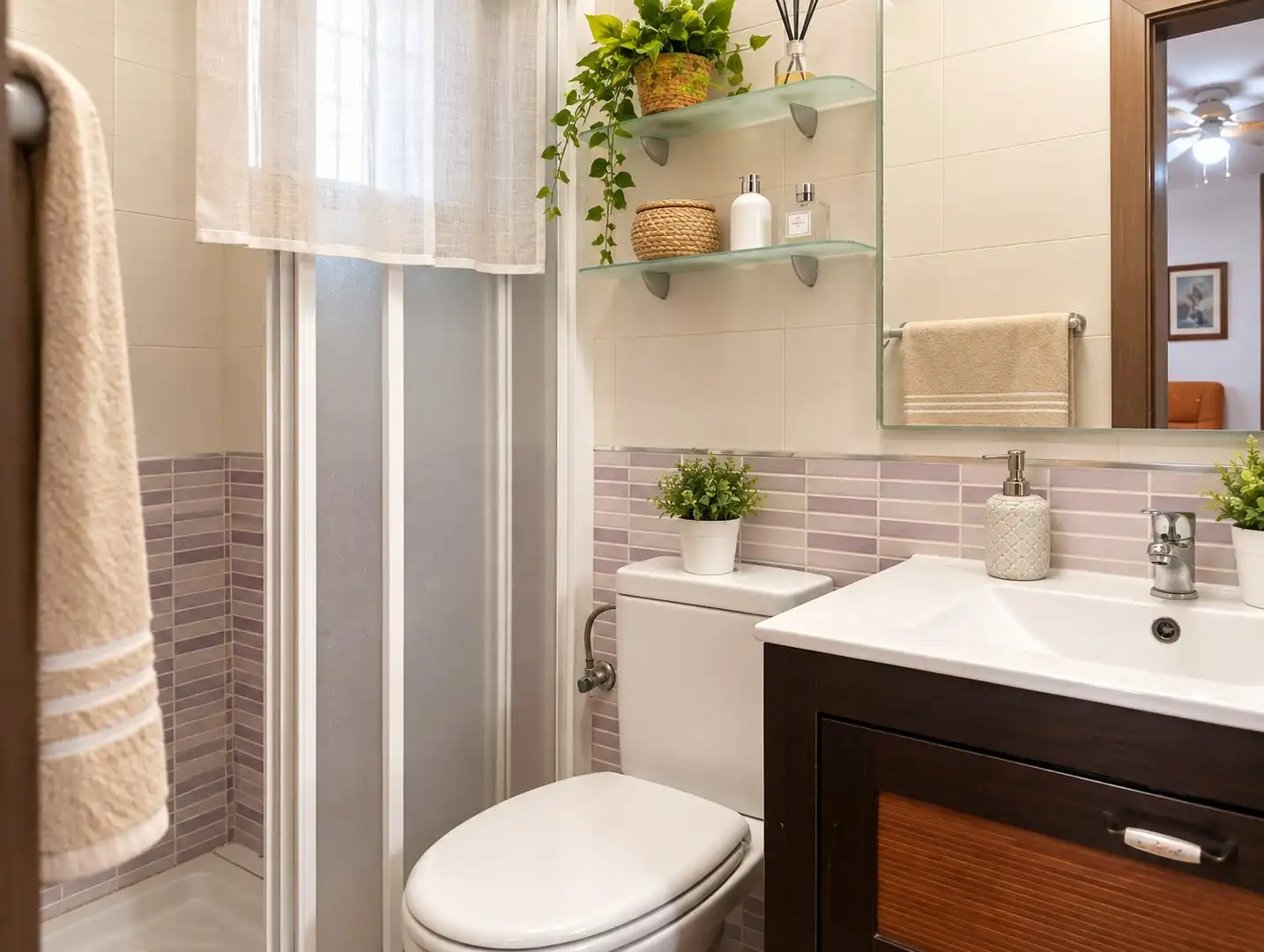 Bathroom of Houses for sale in Torrenueva Costa, Granada