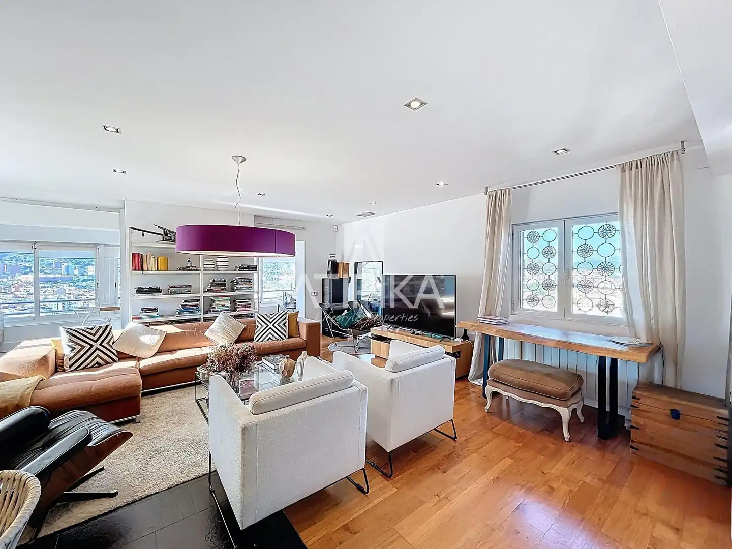 Wohnzimmer von Maisonette zum Verkauf in Barcelona mit Klimaanlage, Heizung und Terrasse