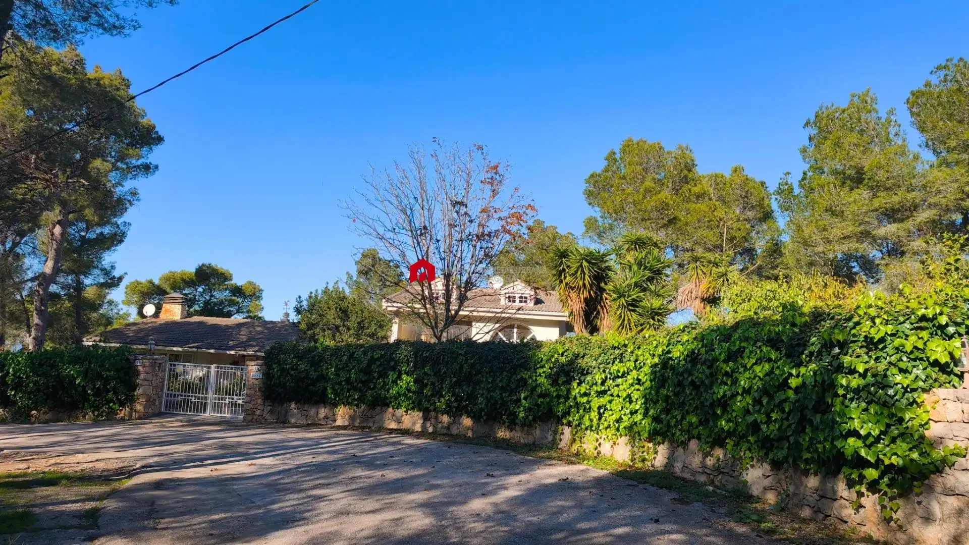 Vista exterior de Casa o xalet en venda en Tortosa amb Calefacció, Jardí privat i Terrassa