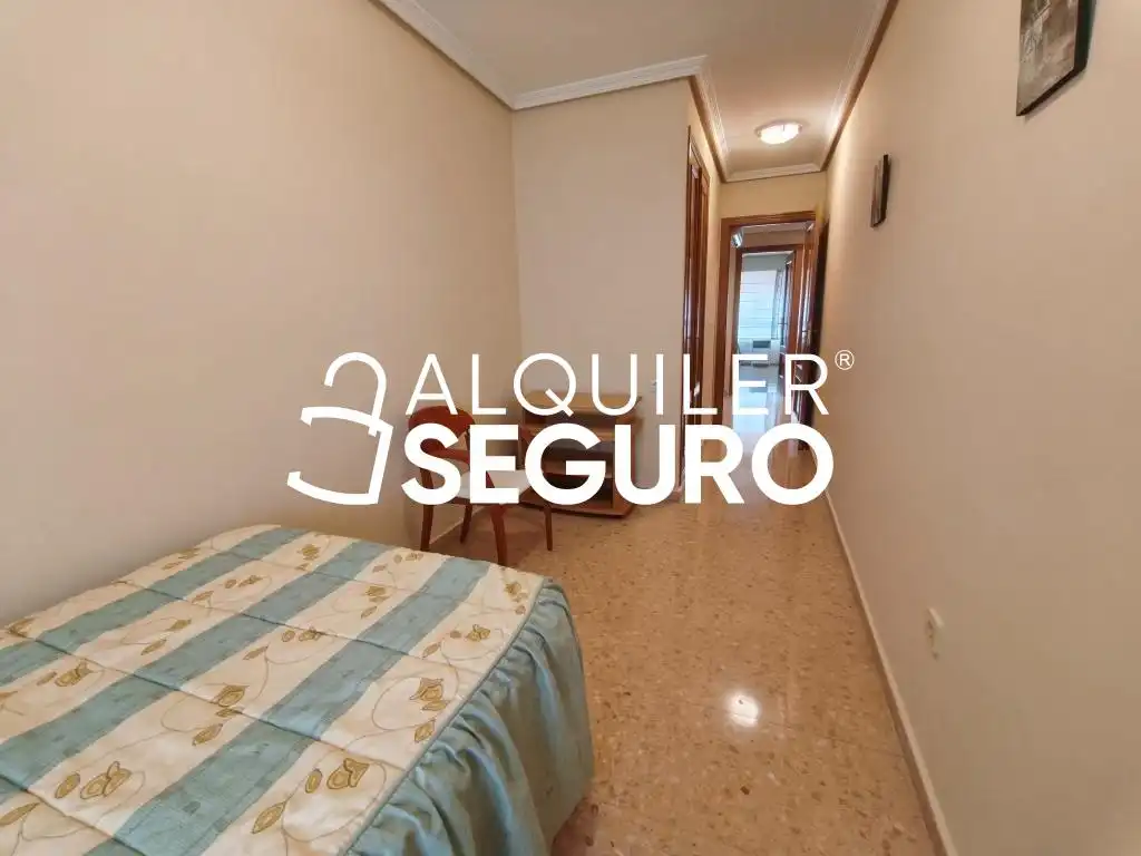 Piso de alquiler en Manuel Maciá Sempere, Altozano - Conde Lumiares
