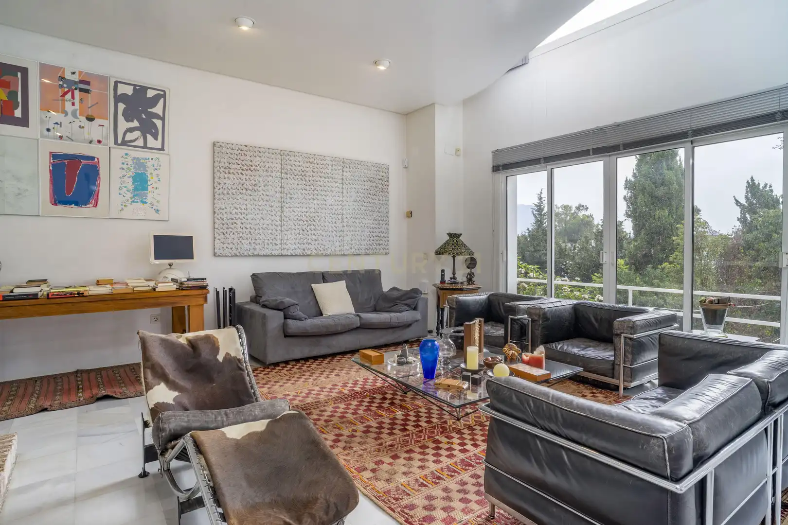 Sala d'estar de Casa o xalet en venda en Mijas amb Aire condicionat, Jardí privat i Traster