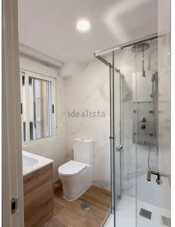 Flat for sale in Avenida Rosalía de Castro, imagen 2