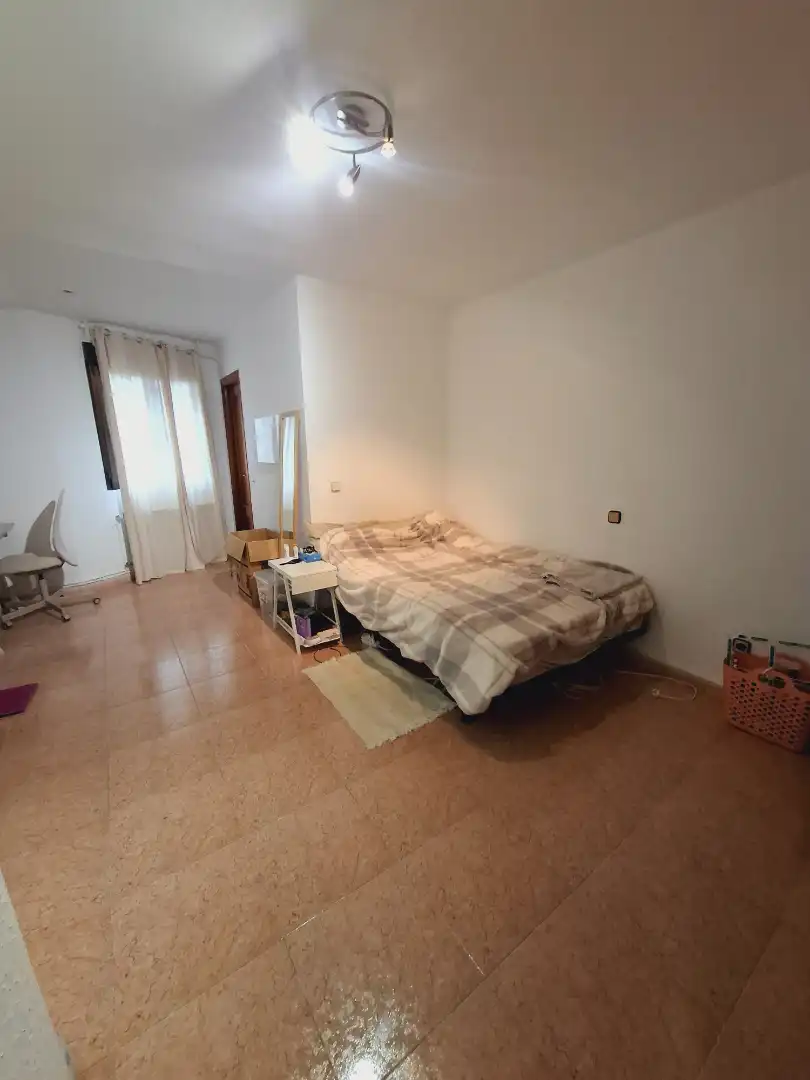 Dormitori de Casa adosada en venda en Villaviciosa de Odón amb Aire condicionat, Calefacció i Jardí privat