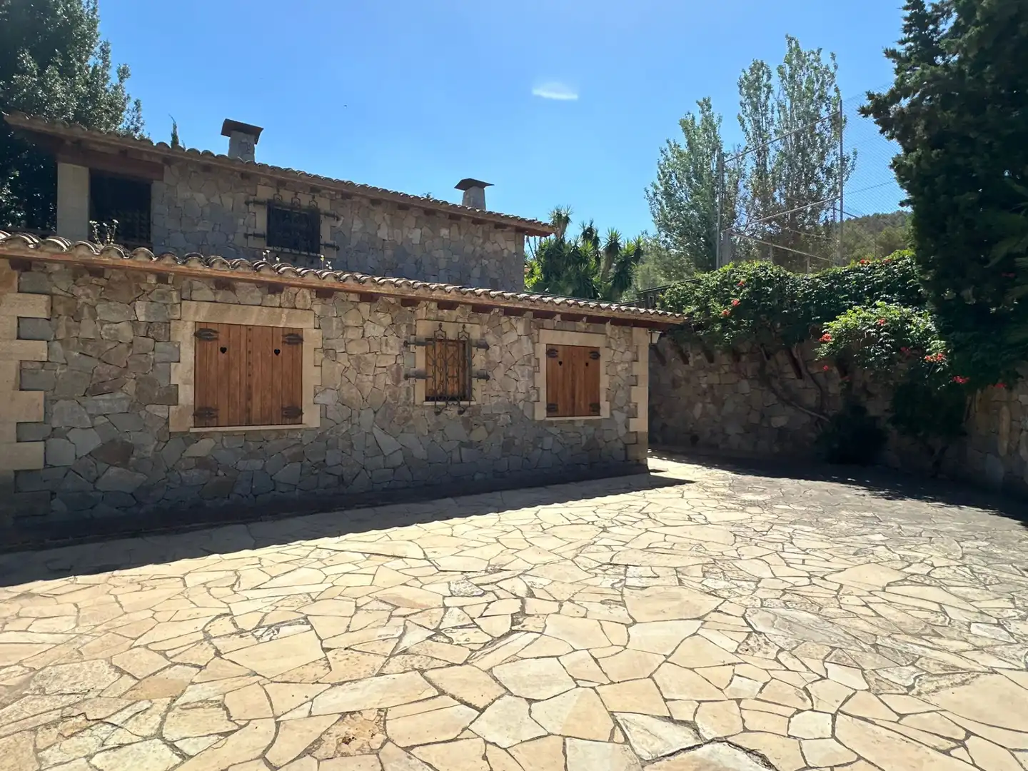 Chalet con terraza en venta en Carrer de la Vinya 4, imagen 2