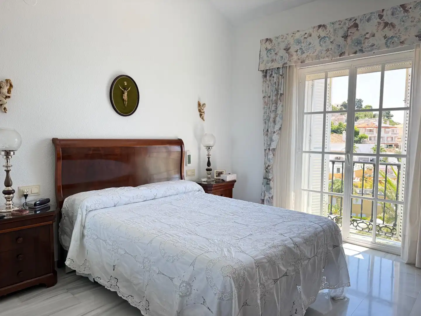 Dormitori de Casa adosada en venda en Málaga amb Aire condicionat, Calefacció i Jardí privat
