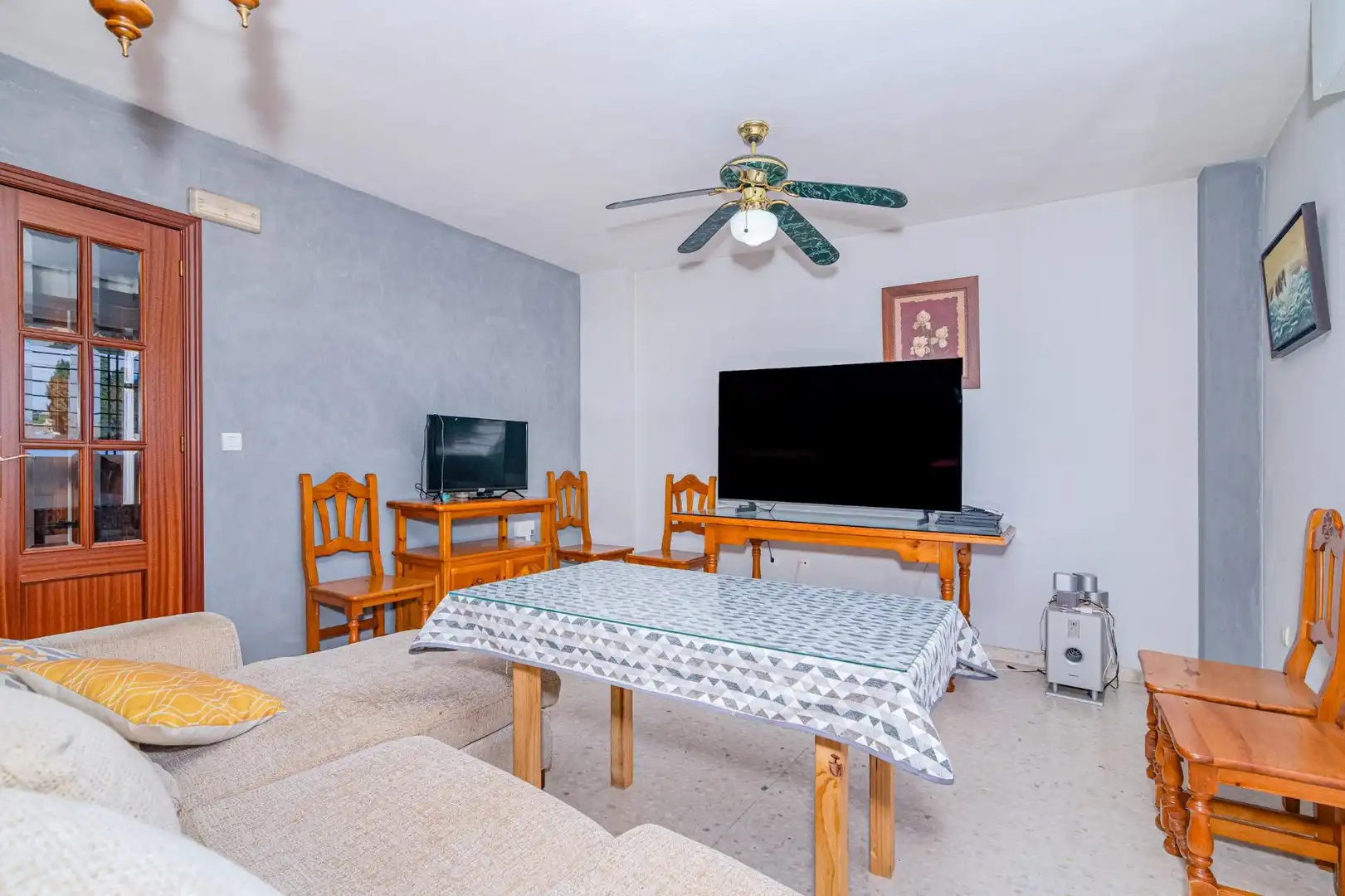 Living room of Detached homes for sale in Cúllar Vega  with Storage room and Alarm