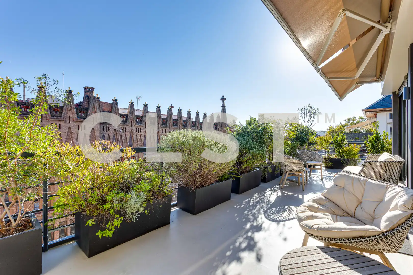 Terrasse von Dachboden zur Miete in Barcelona mit Klimaanlage, Heizung und Parkett
