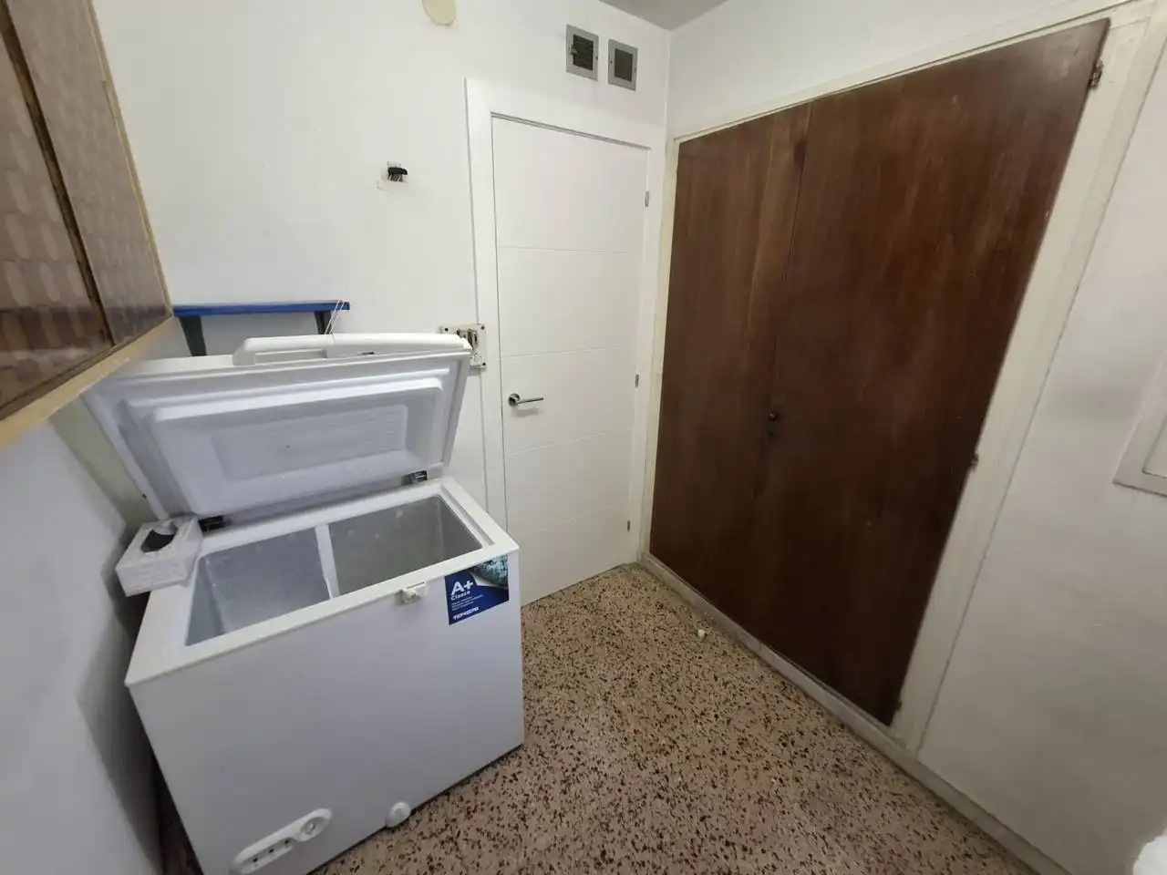 Wohnung zum Verkauf in Rubí mit Klimaanlage, Heizung und Balkon