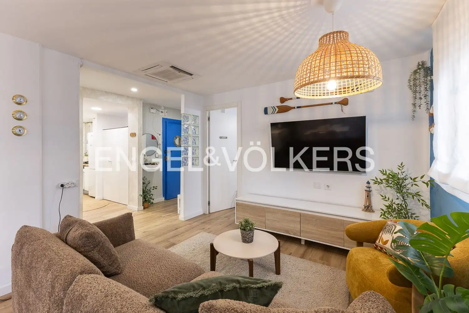 Living room of Flat for sale in Valencia  with Air Conditioner, Heating and Parquet flooring