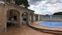 Piscina de Casa o xalet en venda en Empuriabrava amb Aire condicionat, Jardí privat i Terrassa