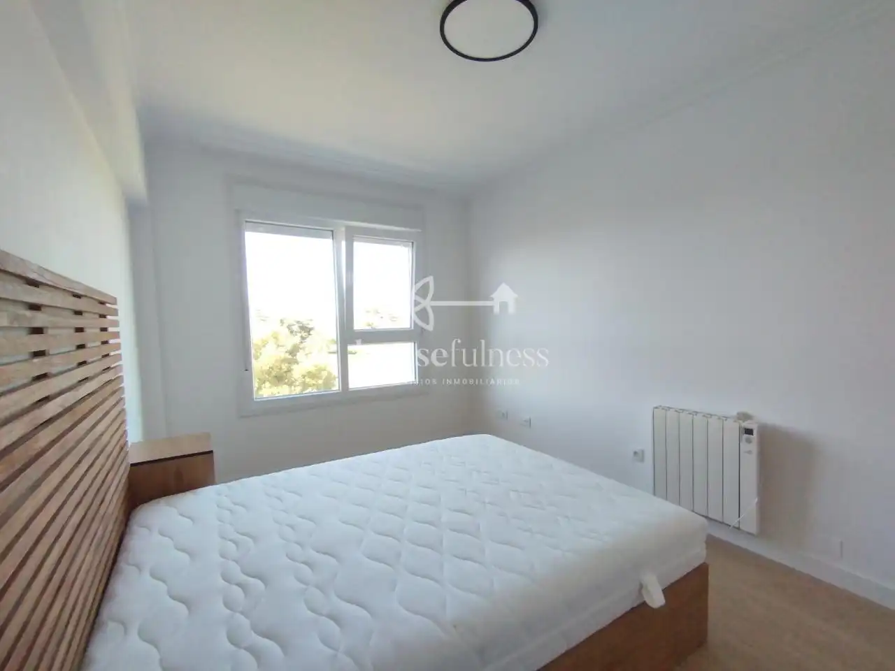 Schlafzimmer von Wohnungen zur Miete in Ferrol mit Heizung, Abstellraum und Möbliert